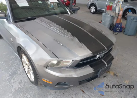 2010 Ford Mustang V6/V6 Premium z USA, uszkodzony, nr VIN 1ZVBP8EN0A5123970